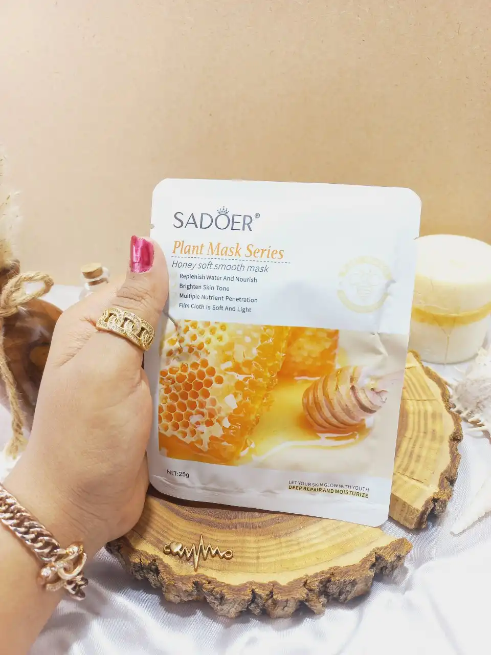 ماسک صورت ورقه ای عسل سادور Sadoer کد  SD80627