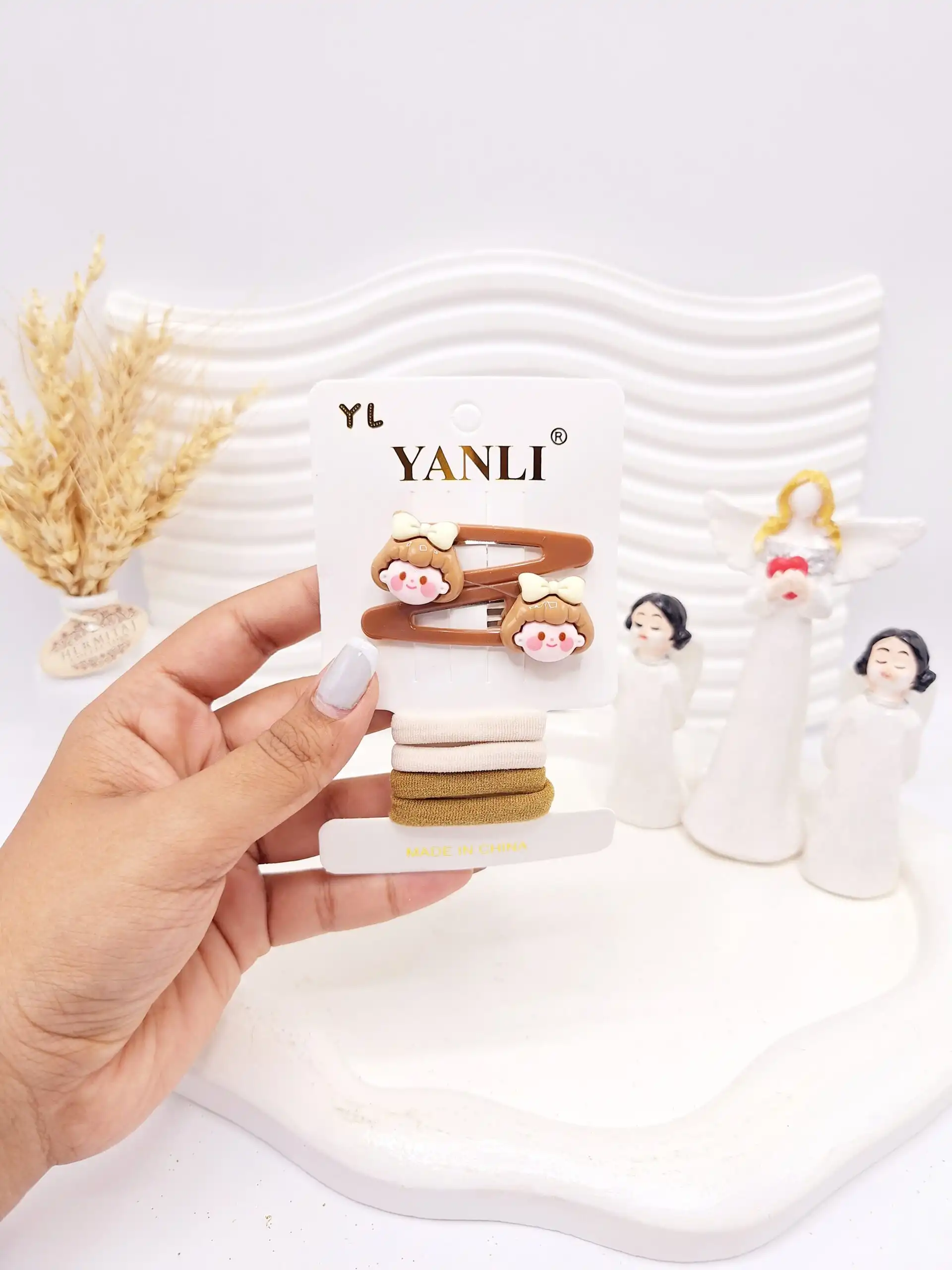 ست گیره و کش مو کارتی YANI طرح دختر نود