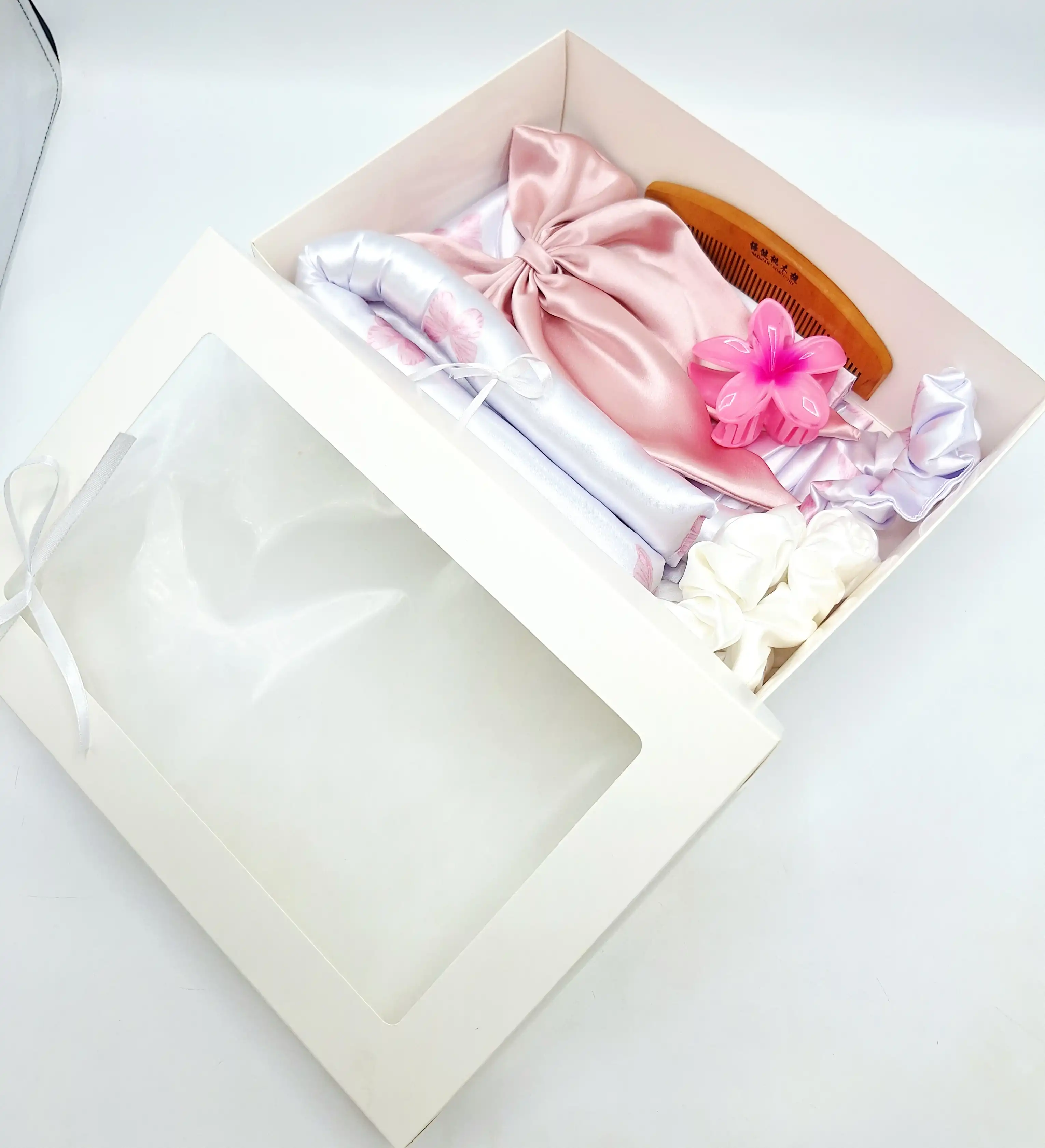 🌸✨️ست ساتن ال اکیس درجه ۱ خارجی مراقبت پوست و مو لوکس کیفیت دوخت بی نظیر 9 تیکه ( طرح پروانه)🐼🥹