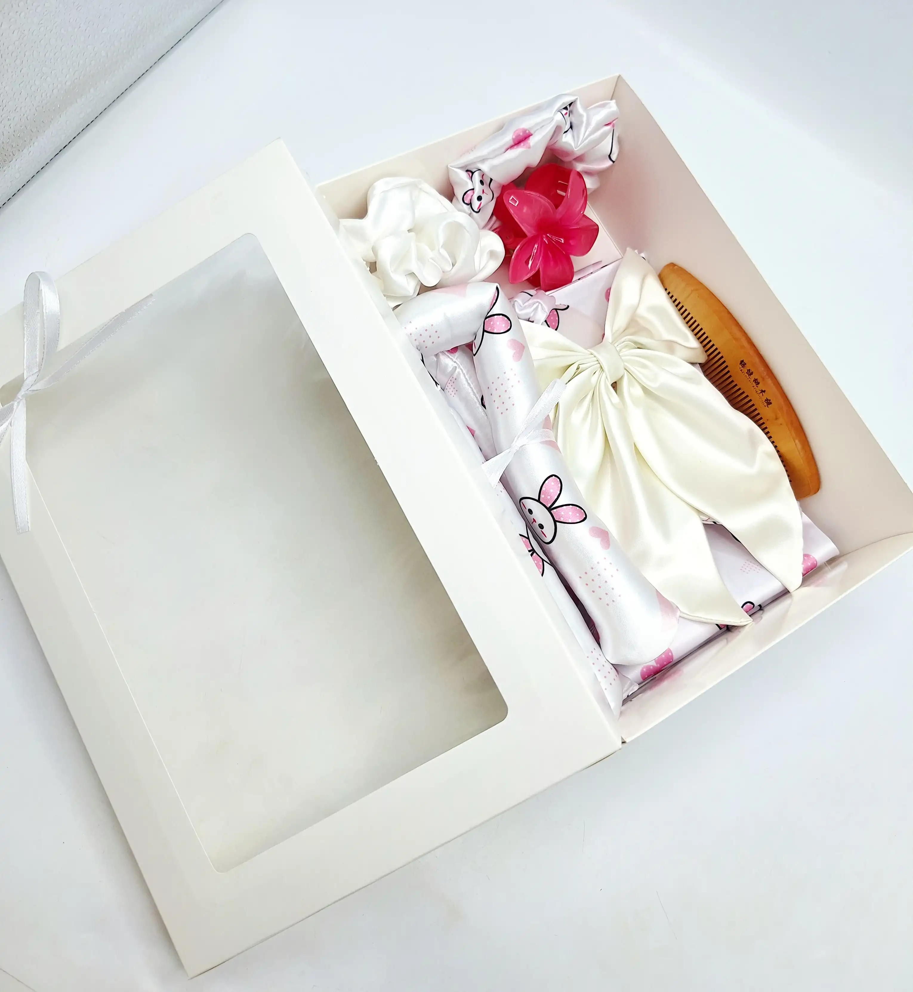 🌸✨️ست ساتن ال اکیس درجه ۱ خارجی مراقبت پوست و مو لوکس کیفیت دوخت بی نظیر 9 تیکه ( طرح خرگوش)🐇🥹
